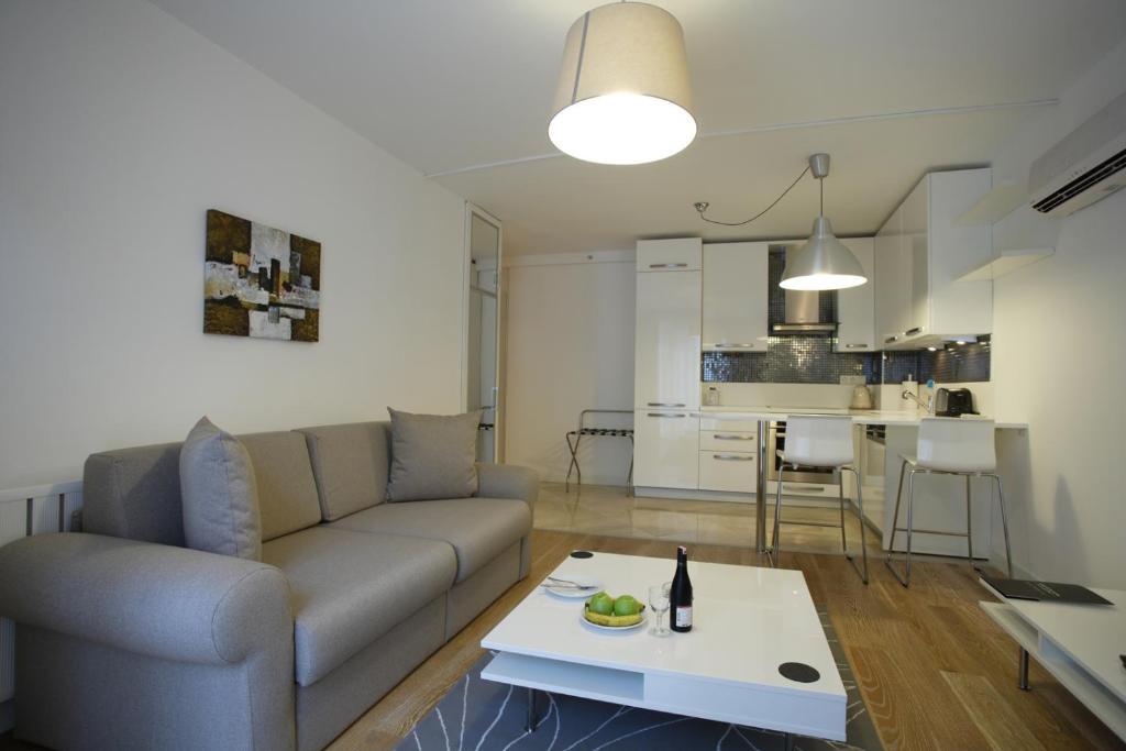 Home Stay Home Valikonagi Стамбул Номер фото